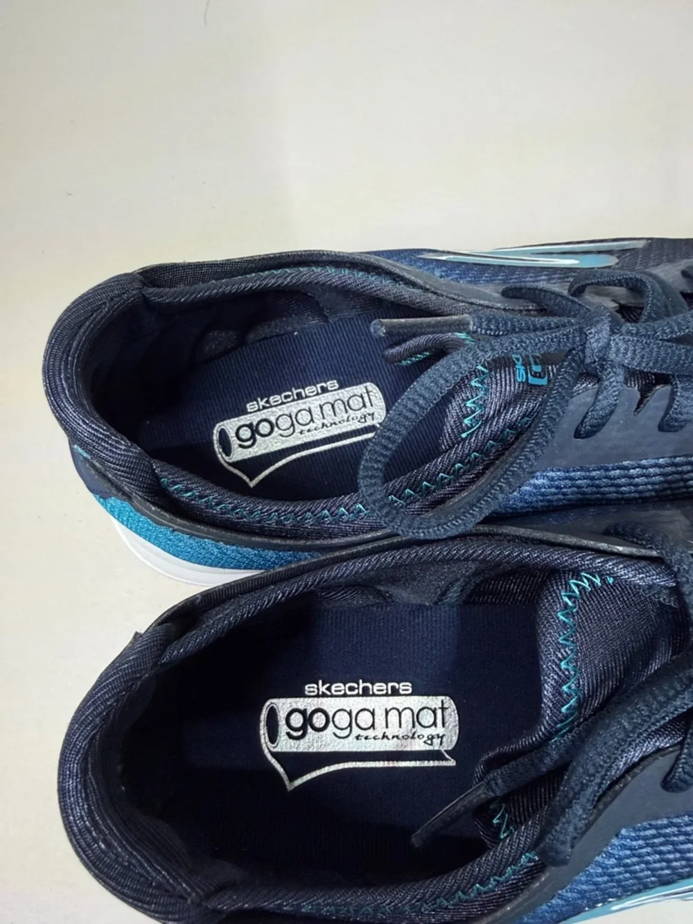 Skechers Men's Navy and Teal Mesh Lace-Up Athletic Sneakers - Picture 2 of 7
